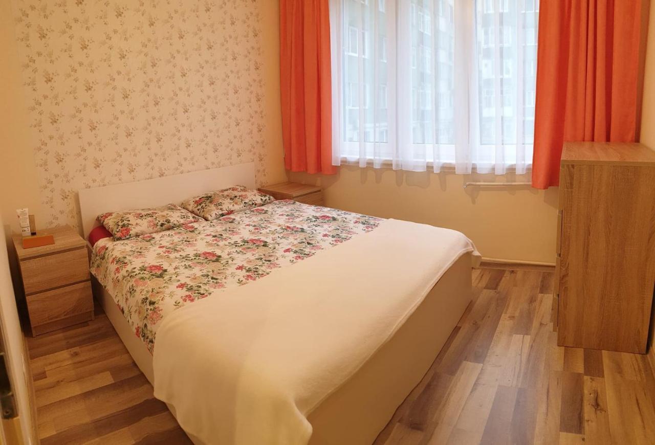 Apartment Orhidea *